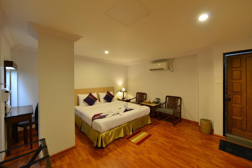 Hotel K Yangon Bagian luar foto