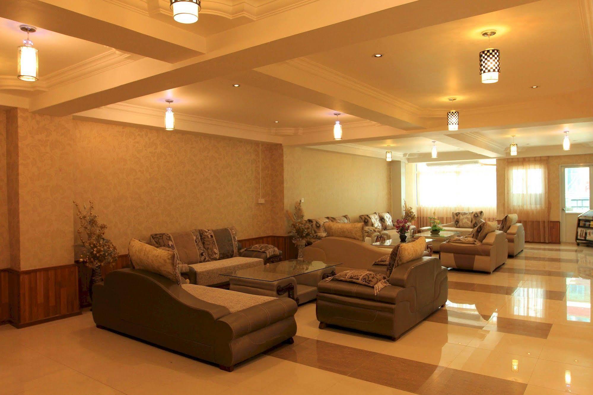 Hotel K Yangon Bagian luar foto