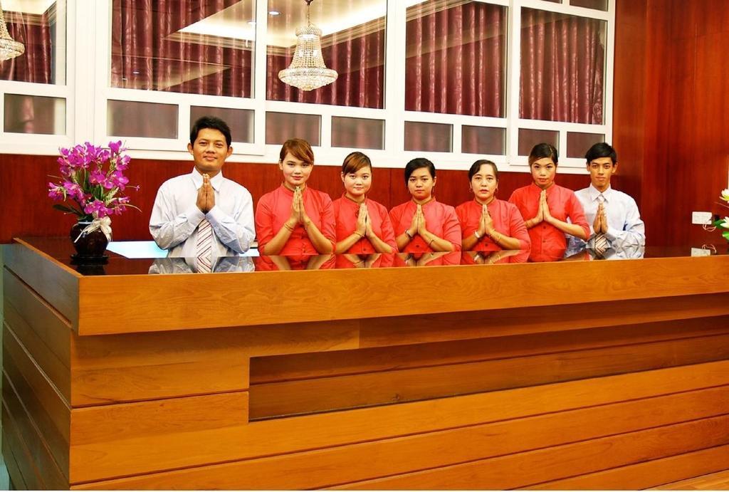 Hotel K Yangon Bagian luar foto